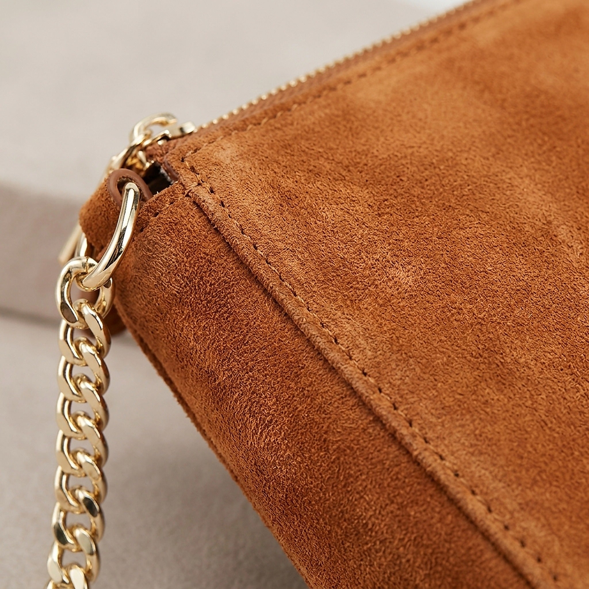 SORAVEA Astrid Crossbody
